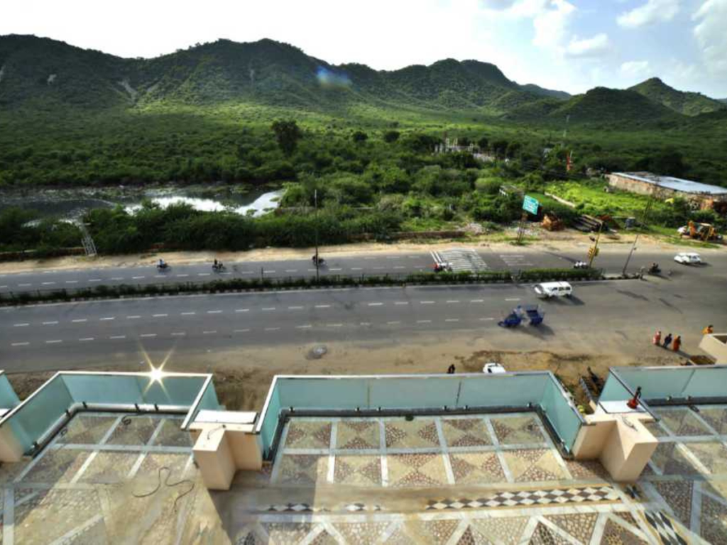 Cheap Hotel in Jaipur