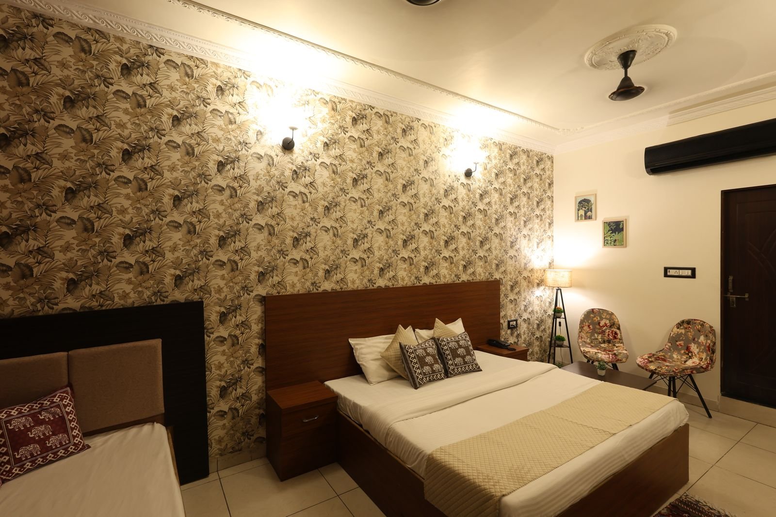 8cdad3828c54d51a45d1cda991d71b2e